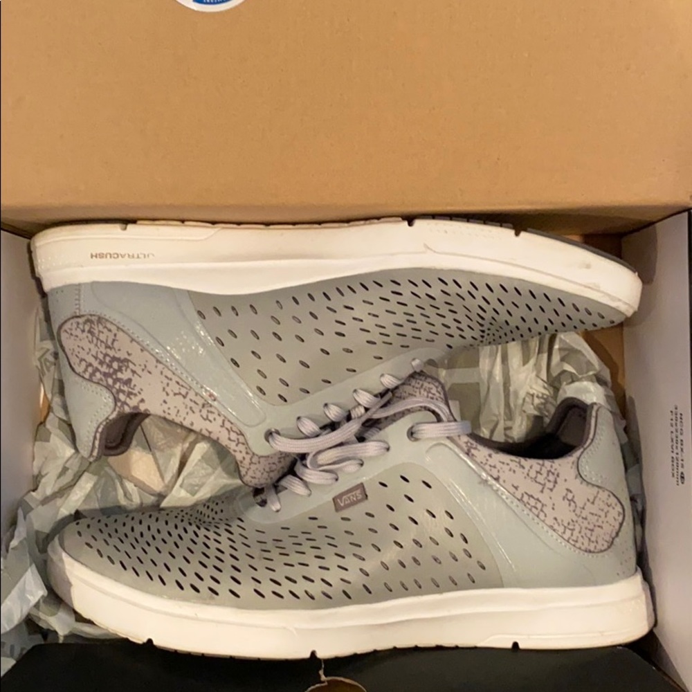 Men’s vans size 11.5 US